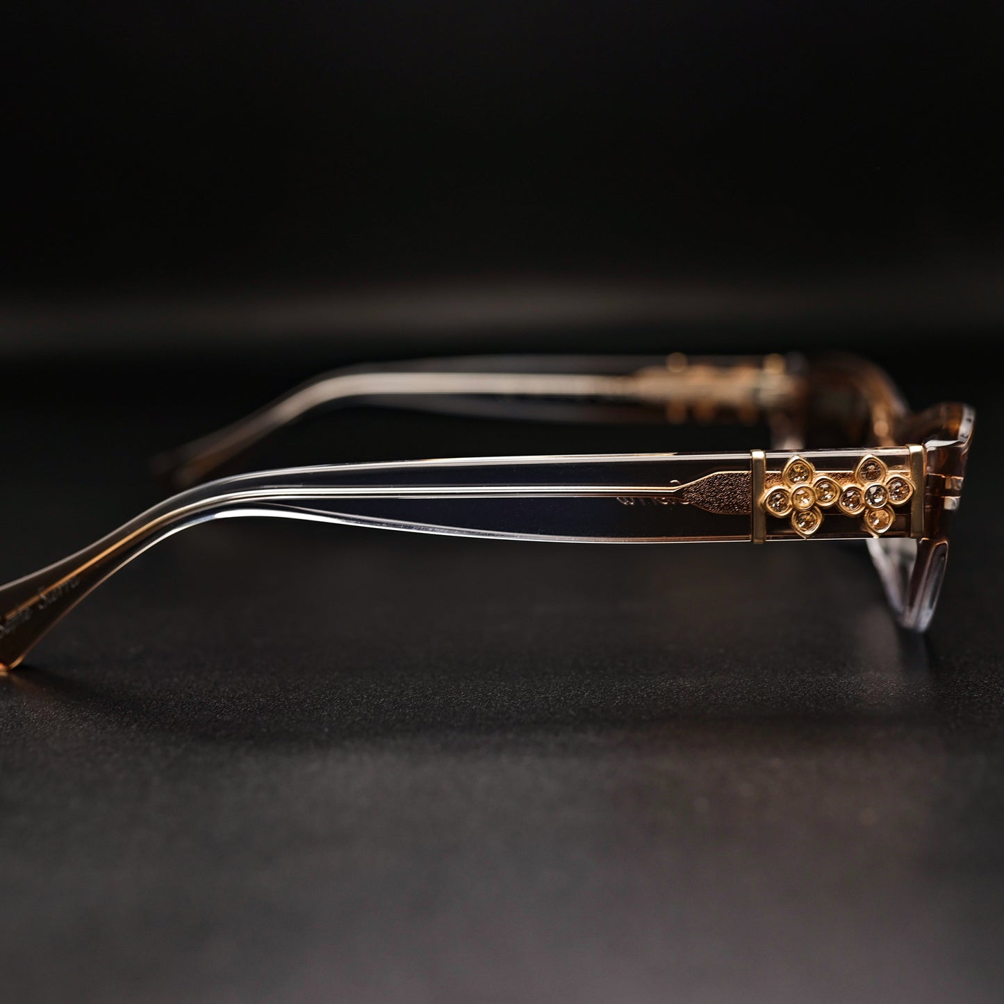 Cross Floret Brown Transparent (NEW ARRIVAL)