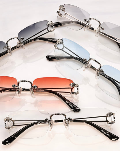 18K WHITE GOLD LION X