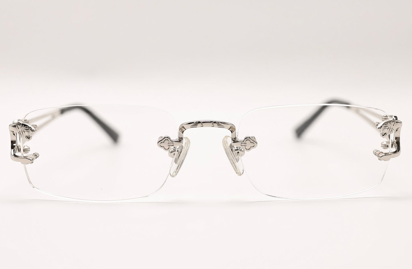 18K WHITE GOLD LION X